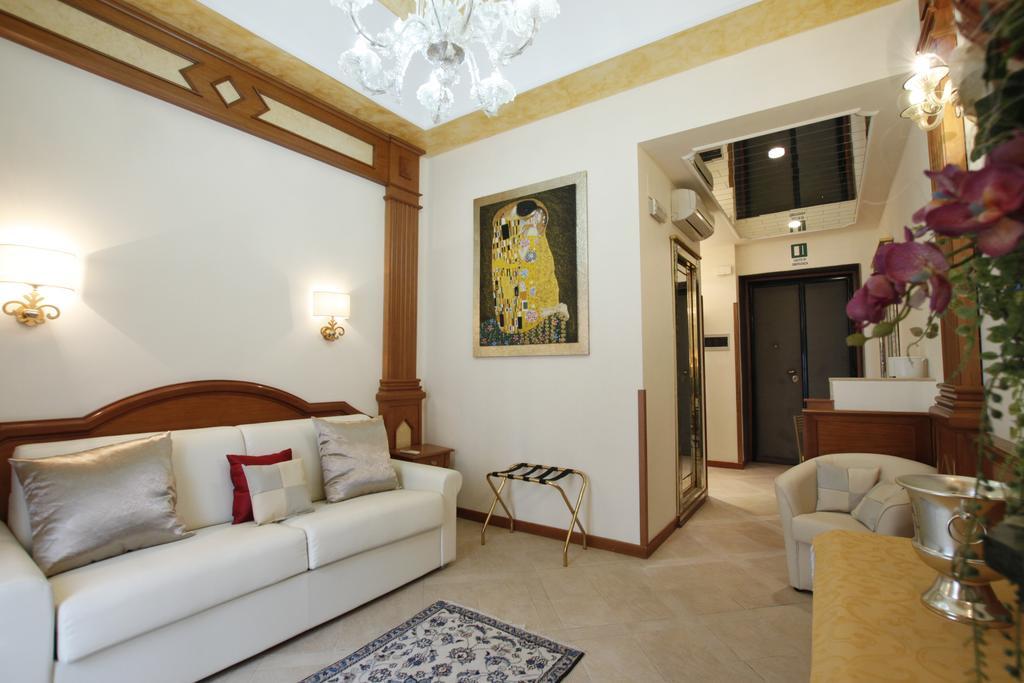 Rome Imperial Crown Apartment Ruang foto